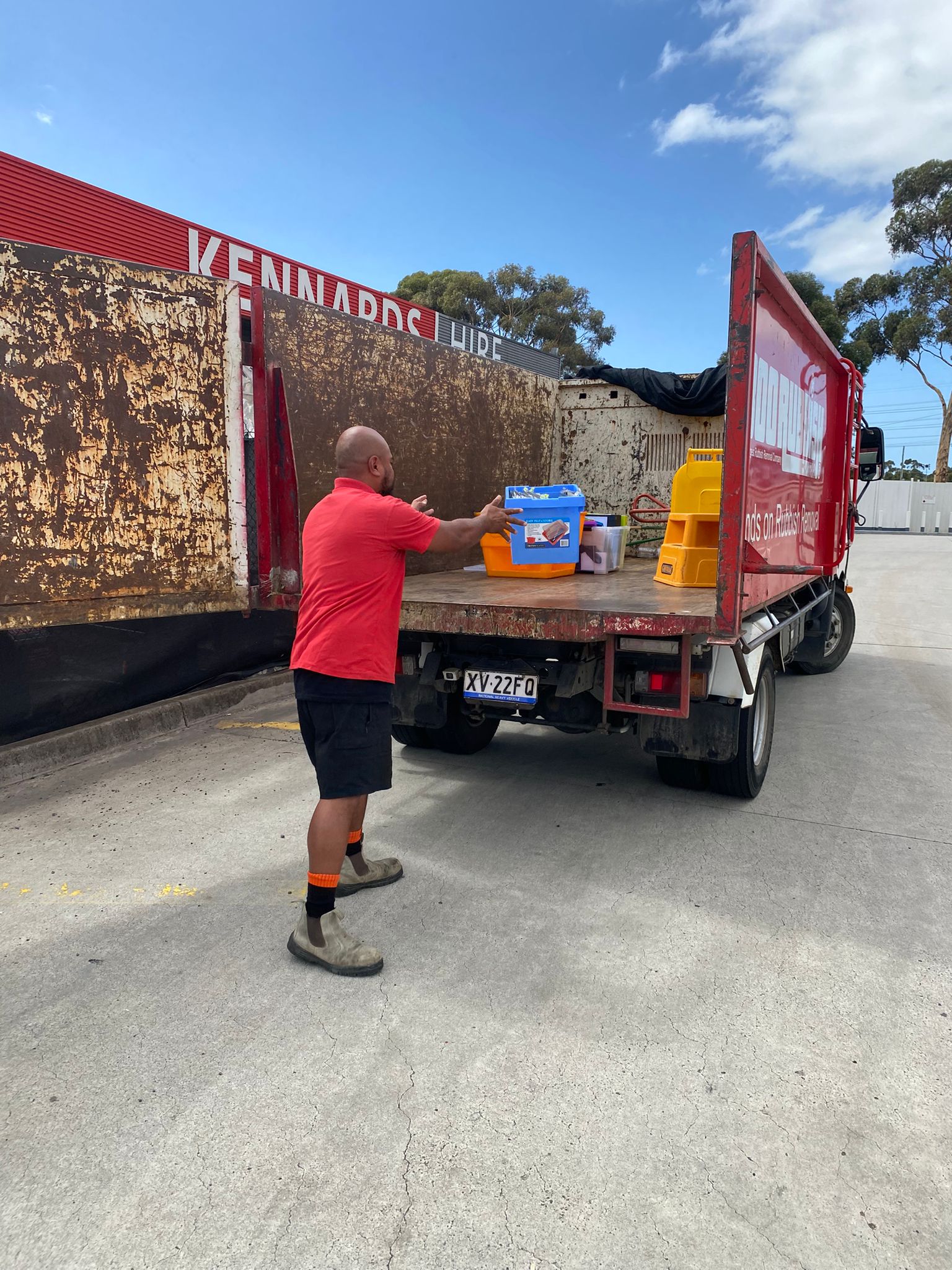 eco-friendly end of lease rubbish removal in Melbourne